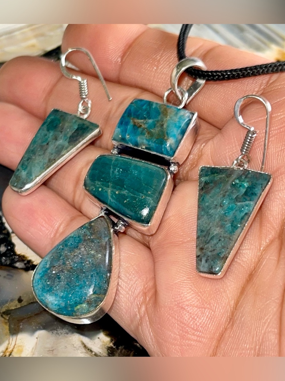 Blue Apatite Pendant & Earrings Set - Picture 3 of 17